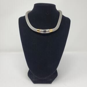Vintage Silver toned robe chain choker with gold toned pendent